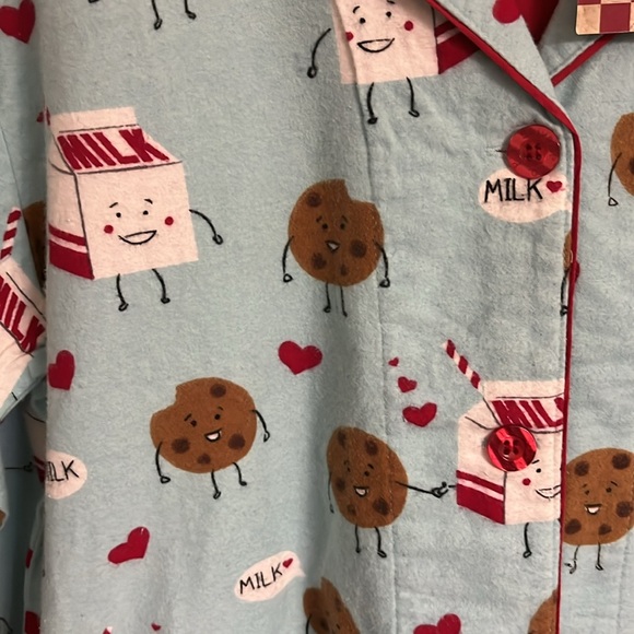 NWT PJ Salvage Flannel Women’s Size Small “Milk and Cookies” PJ Set *Price Firm* - Picture 4 of 6